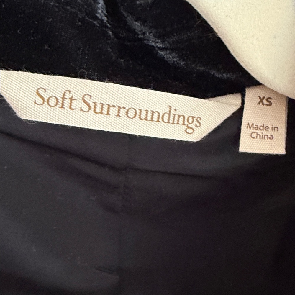 ⭐️Soft Surroundings Black Velvet Blazer⭐️ - Picture 4 of 5